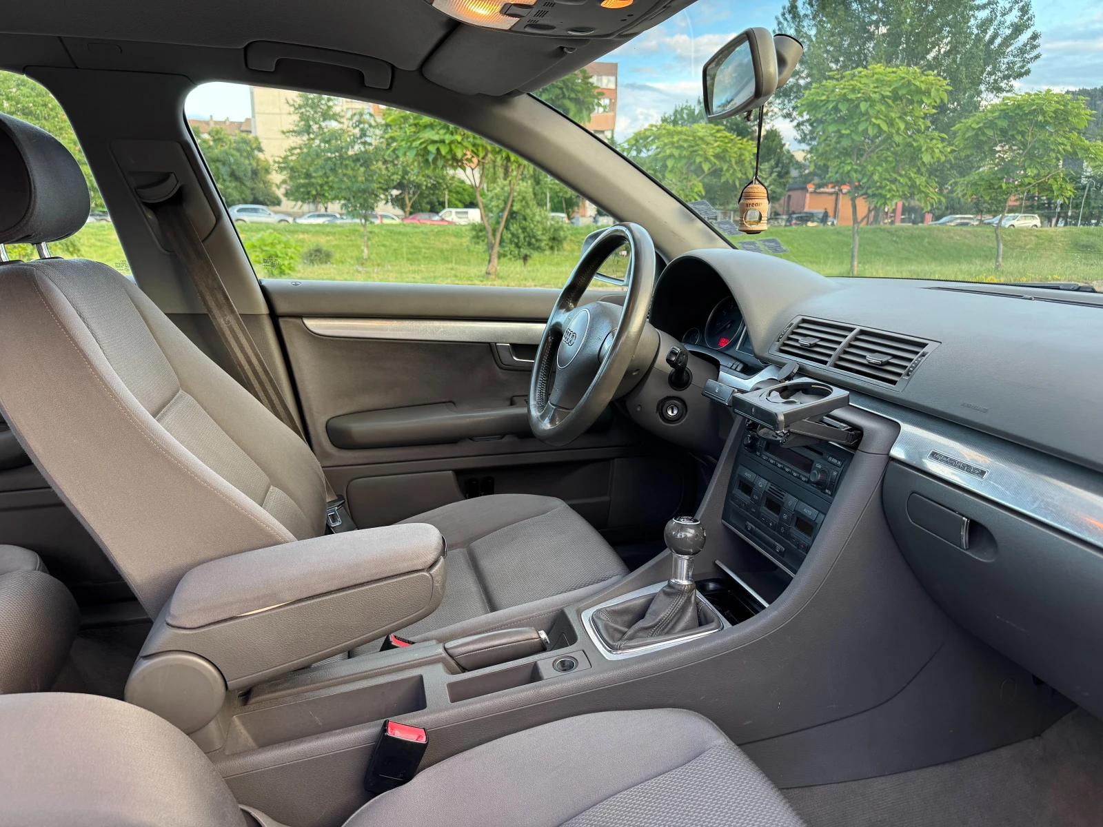 Audi A4 1.8 Turbo Quattro | Газ | 6 скорости, снимка 10 - Автомобили и джипове - 54943291