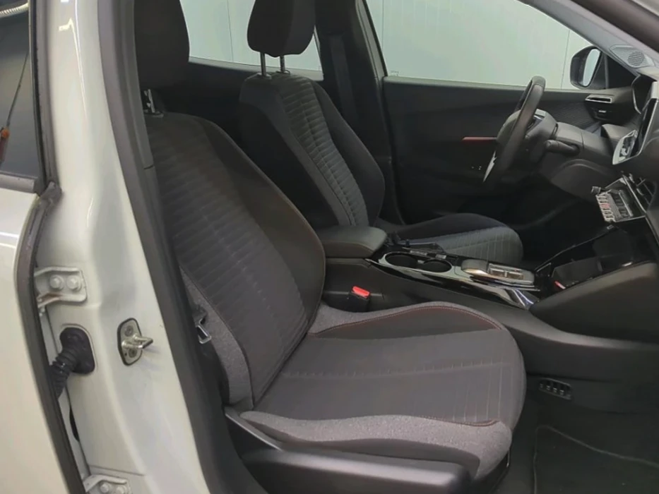 Peugeot 2008 e-2008 SOH 90% 50 kWh Active | Mobile.bg � ����������� 6