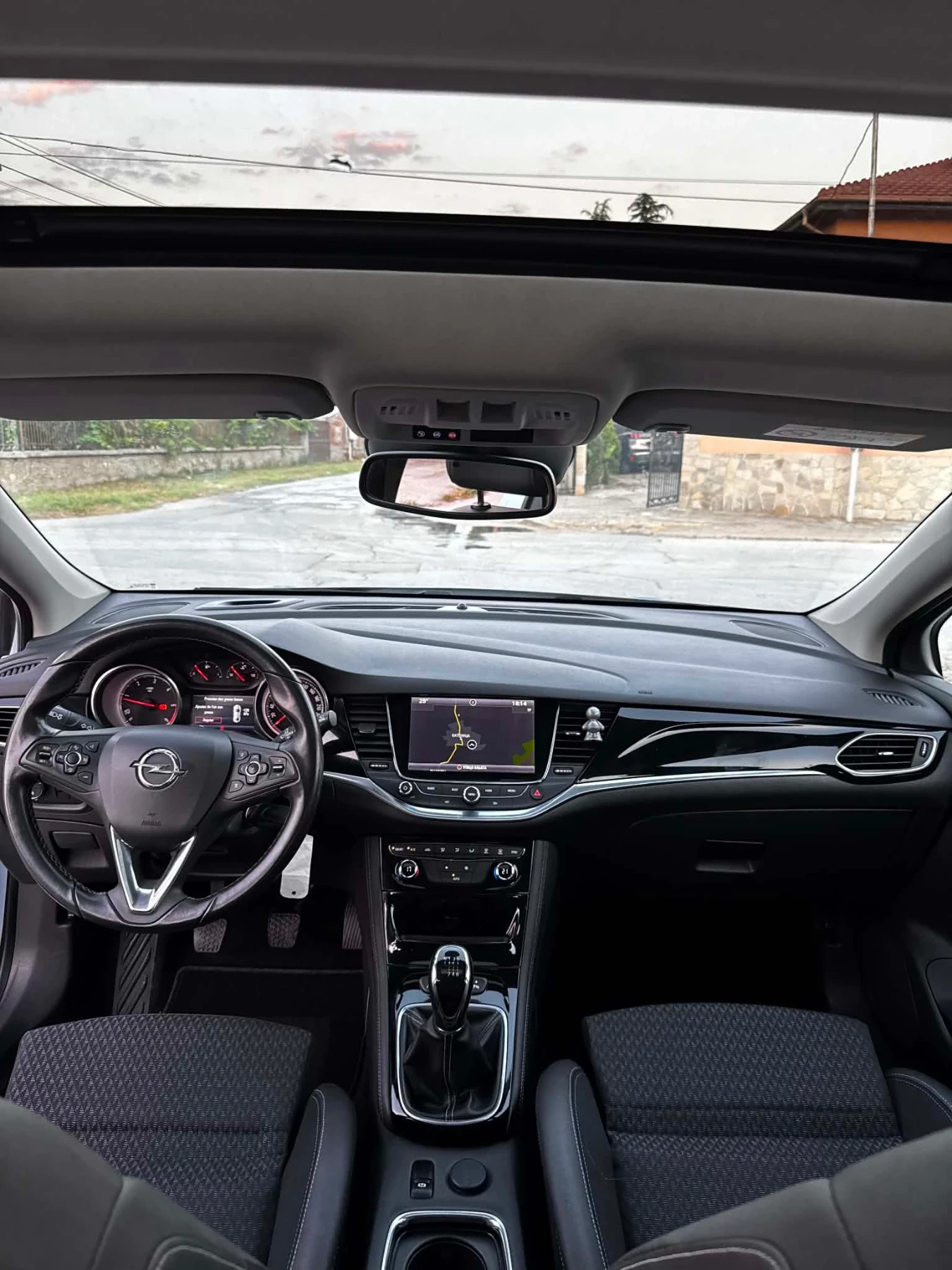 Opel Astra 1.6СDTI Innovation Sport Tourer+ * Start/Stop , снимка 8 - Автомобили и джипове - 55630968