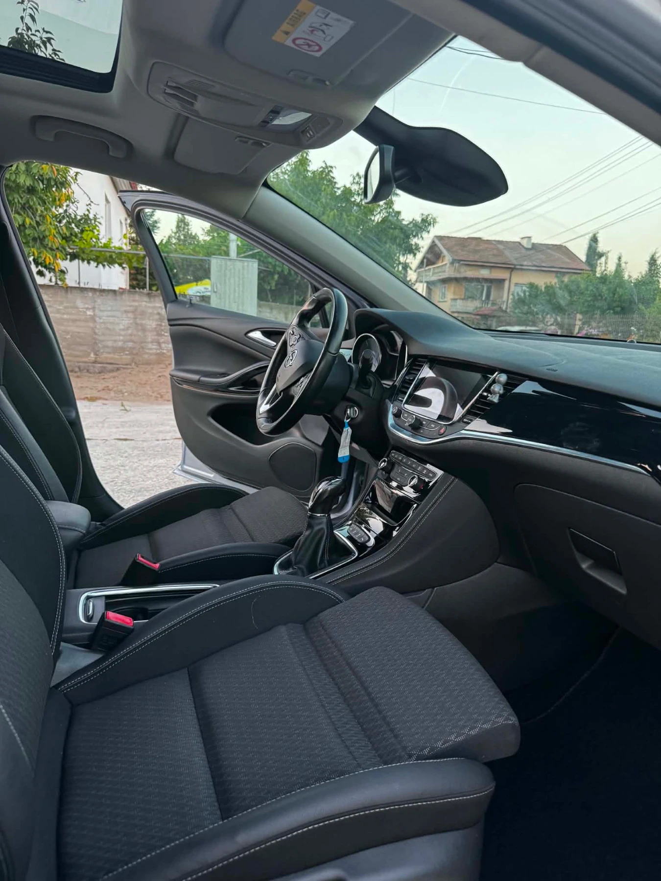 Opel Astra 1.6СDTI Innovation Sport Tourer+ * Start/Stop , снимка 6 - Автомобили и джипове - 55630968