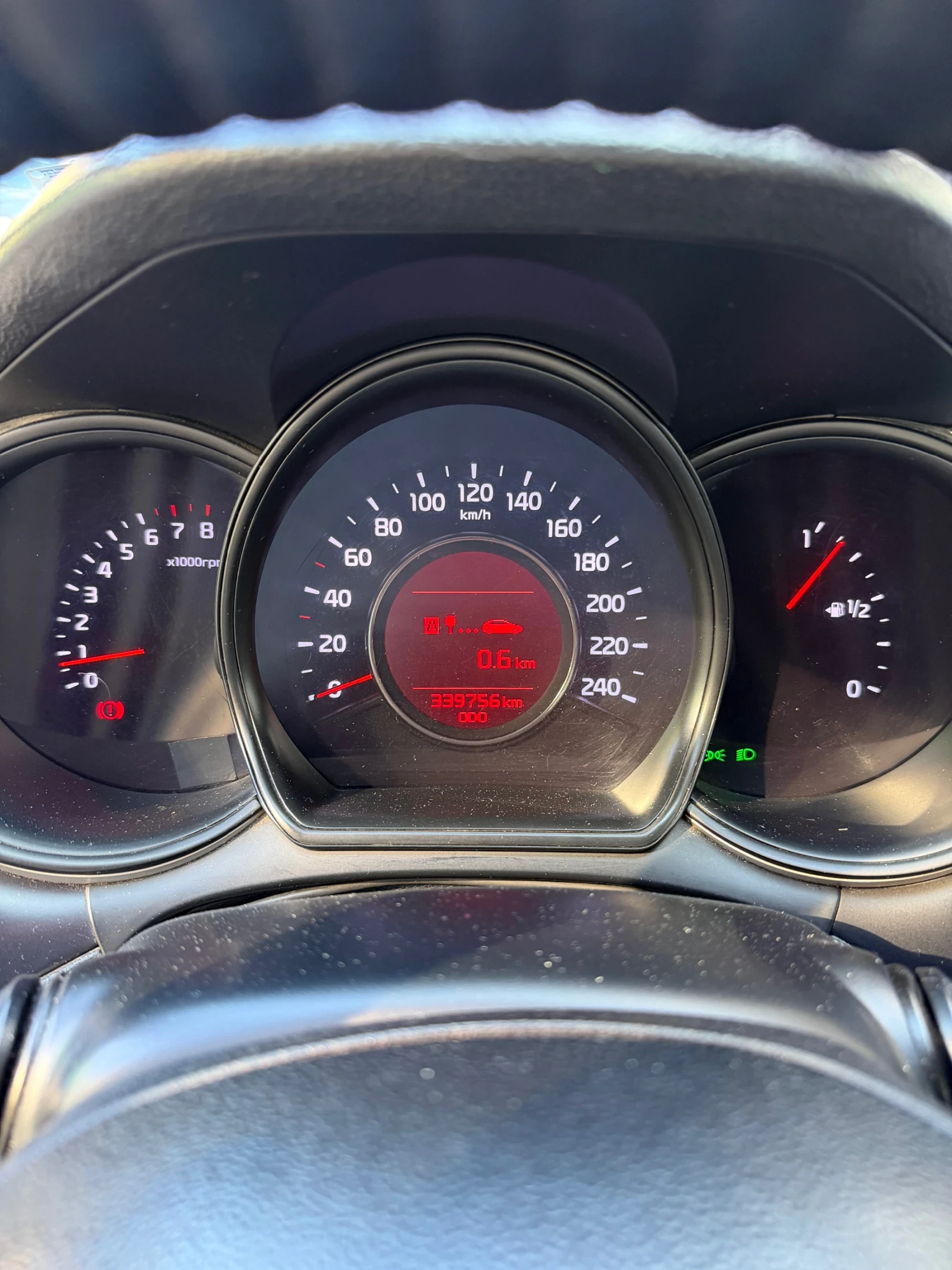 Kia Ceed, снимка 6 - Автомобили и джипове - 56049381