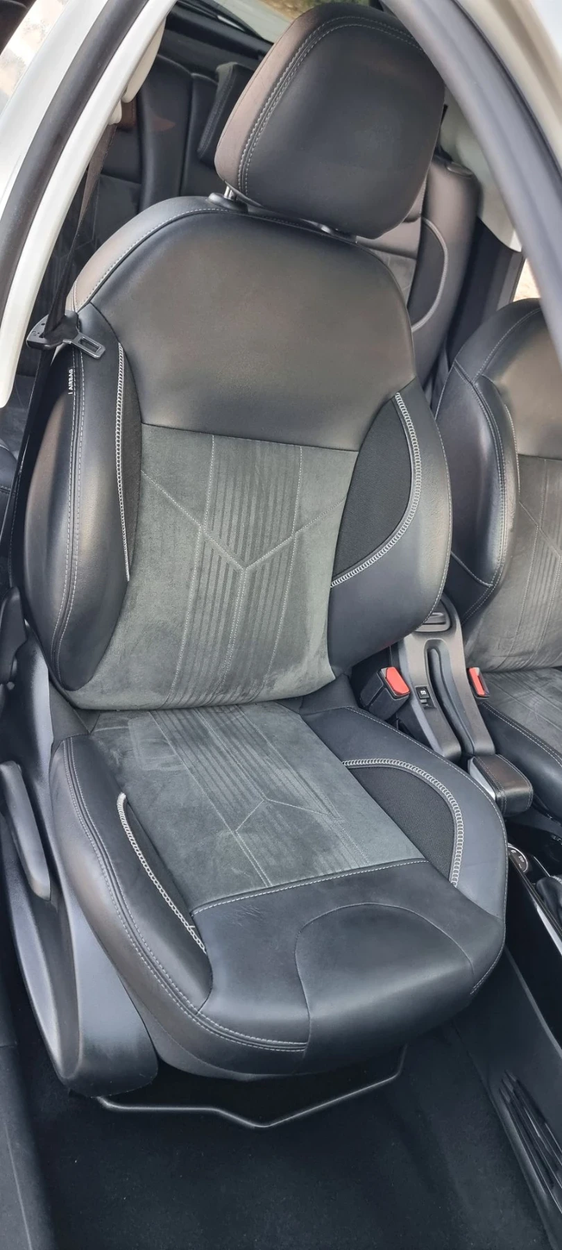 Peugeot 2008 1.6 Blue HDI  Crossway, снимка 10 - Автомобили и джипове - 56060546