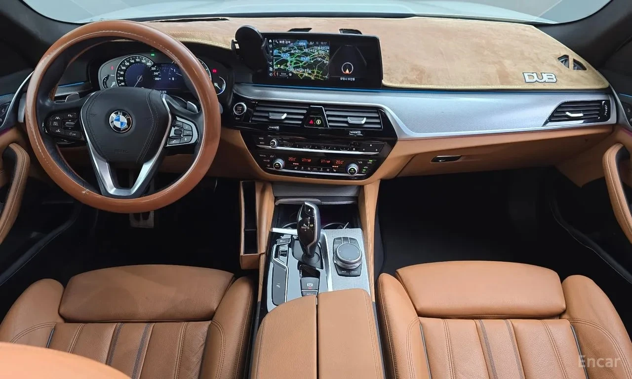 BMW 520 XDRIVE20D * M SPORT* ФИКСИРАНА ЦЕНА ДО БЪЛГАРИЯ*  , снимка 6 - Автомобили и джипове - 56083602