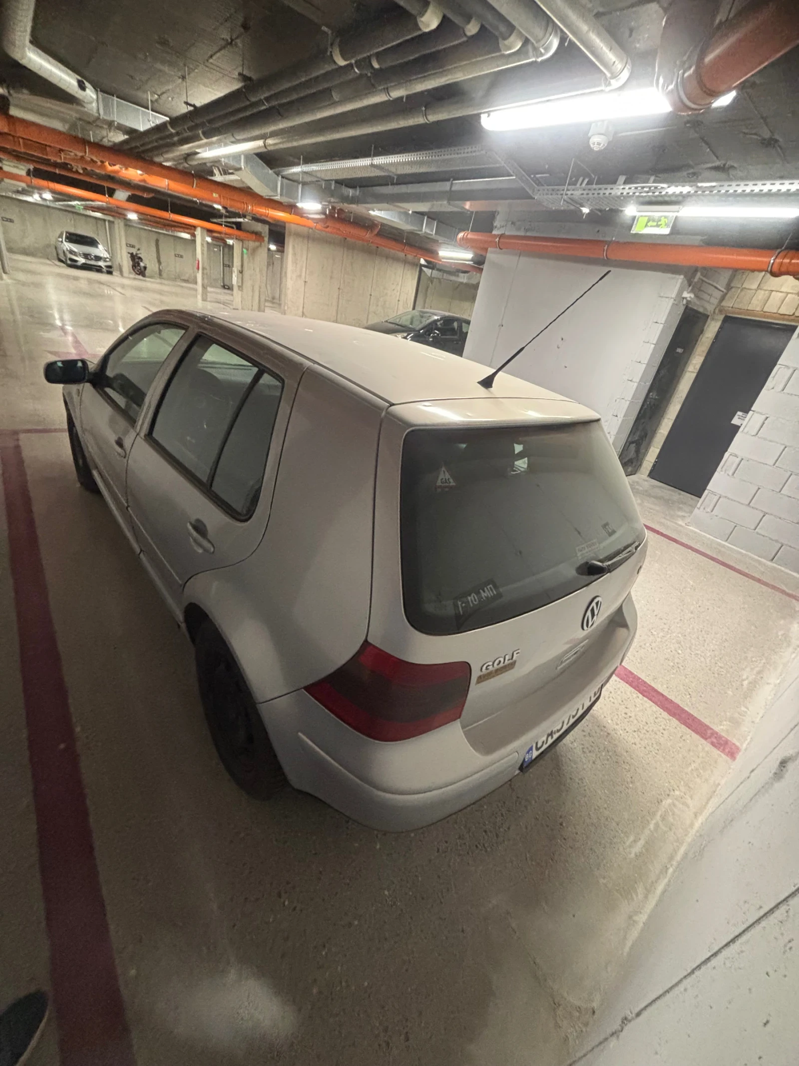 VW Golf, снимка 4 - Автомобили и джипове - 56090926