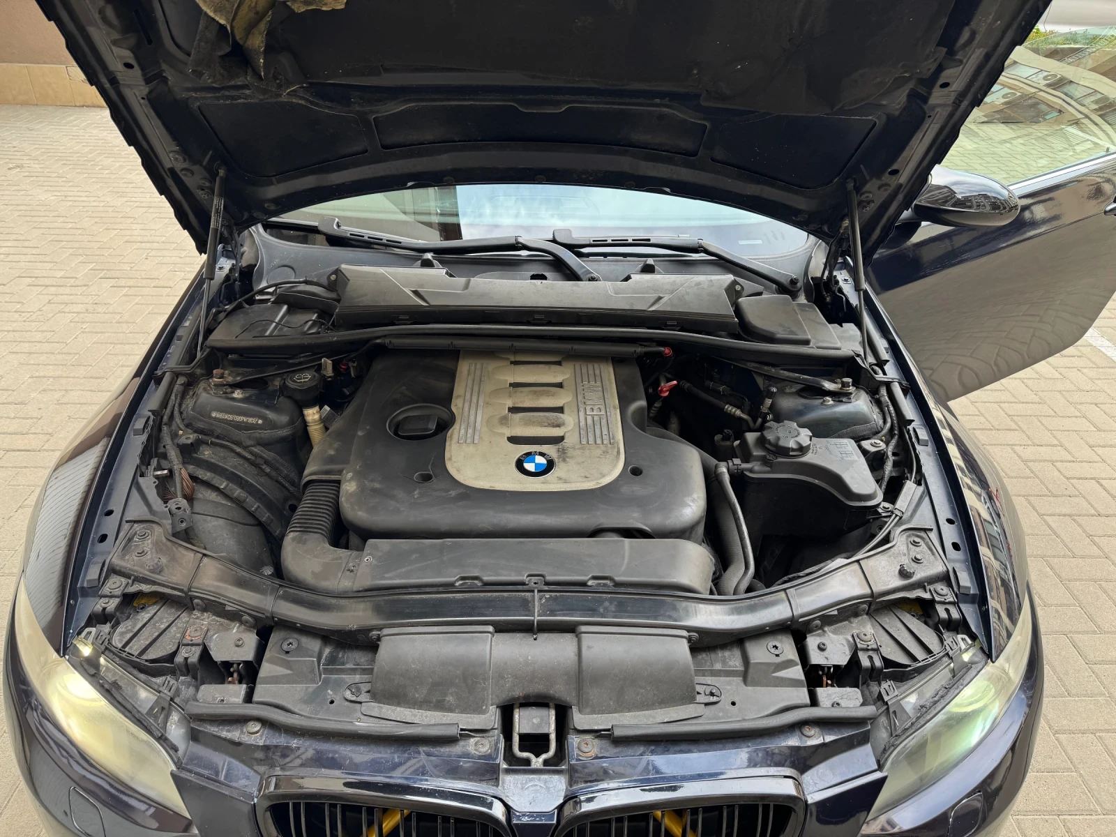 BMW 330 330 D, снимка 13 - Автомобили и джипове - 56253443