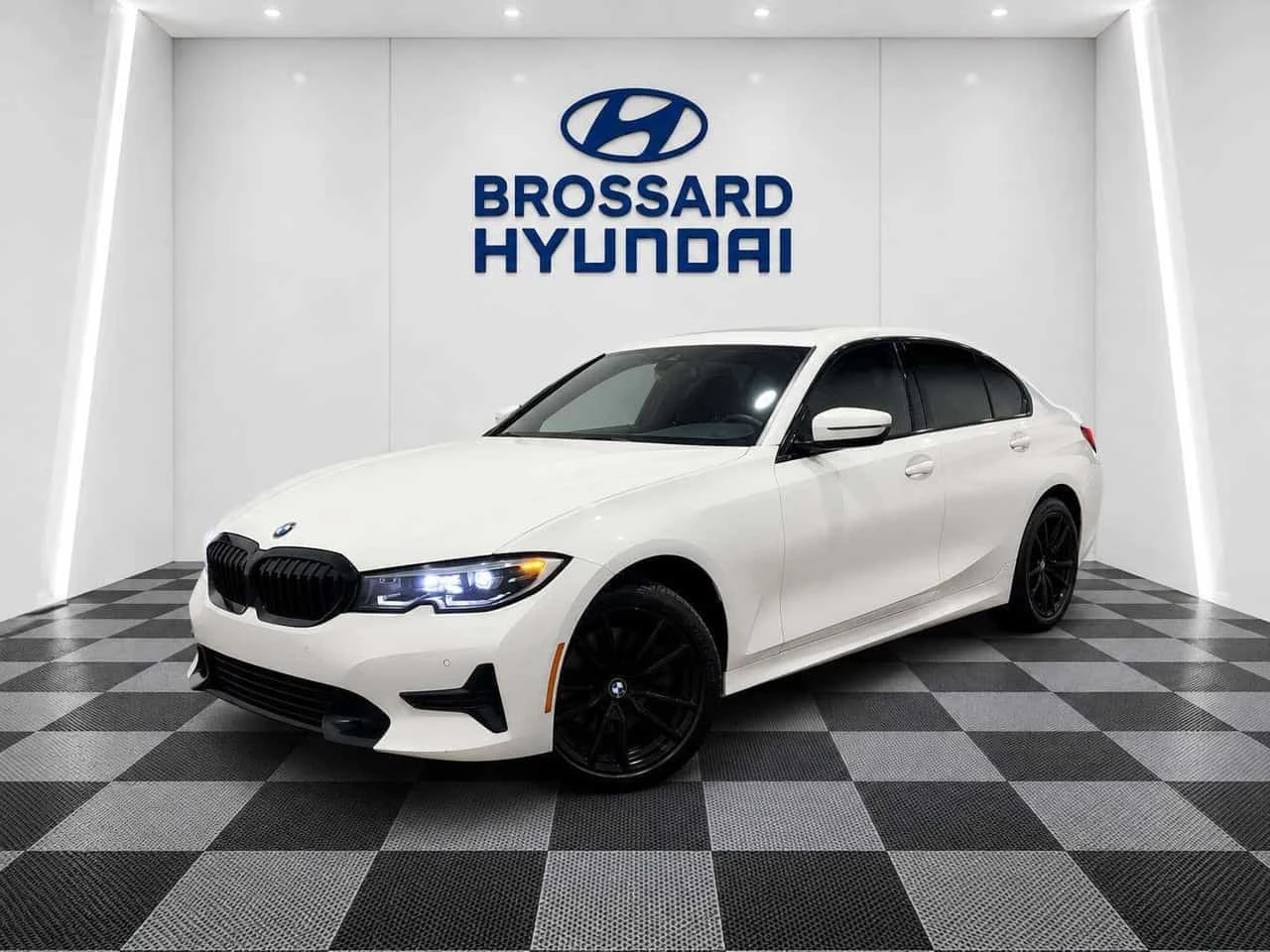 BMW 330 * 330i XDRIVE CUIR ROUGE TOIT OUVRANT CAM RECUL NA | Mobile.bg � ����������� 1