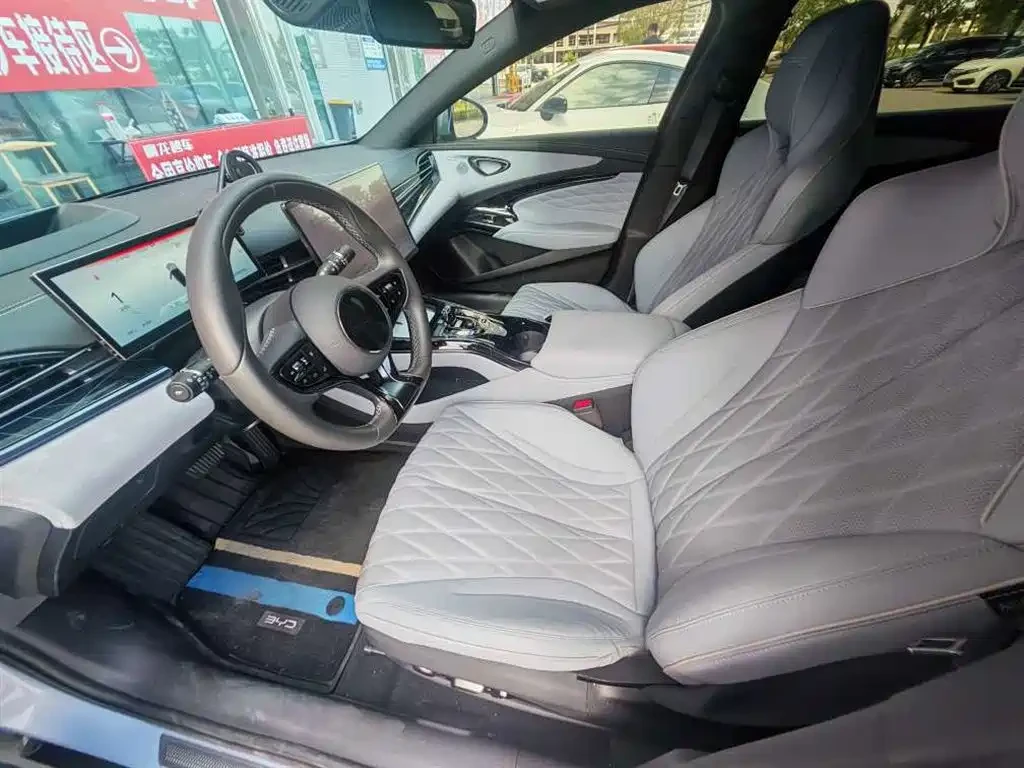 BYD Seal 650km AWD Performance, снимка 8 - Автомобили и джипове - 56640672