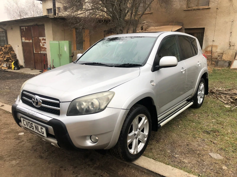 Toyota Rav4 T180 2.2 D-Cat 177к.с 2006г КОЖА НАВИГАЦИЯ НА ЧАСТ, снимка 3 - Автомобили и джипове - 41260142