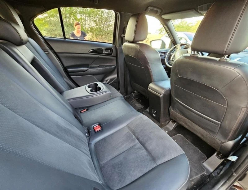 Mitsubishi Eclipse Cross PHEV Лична Кола, снимка 14 - Автомобили и джипове - 51600123