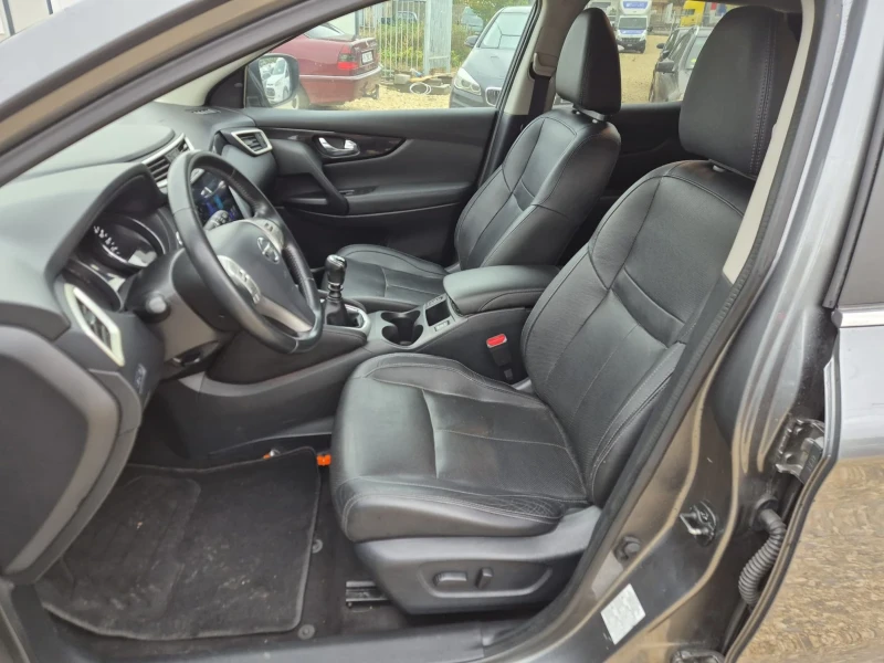 Nissan Qashqai 1.2i, снимка 8 - Автомобили и джипове - 52008156