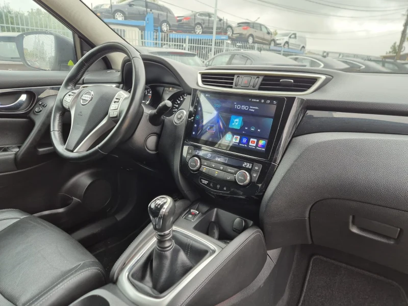 Nissan Qashqai 1.2i, снимка 9 - Автомобили и джипове - 52008156