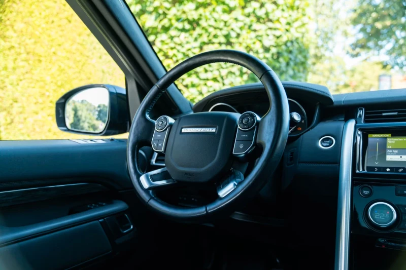 Land Rover Discovery SD4/241HP/HSE/PANO/NAVI/DIGITAL/746v, снимка 9 - Автомобили и джипове - 52133137