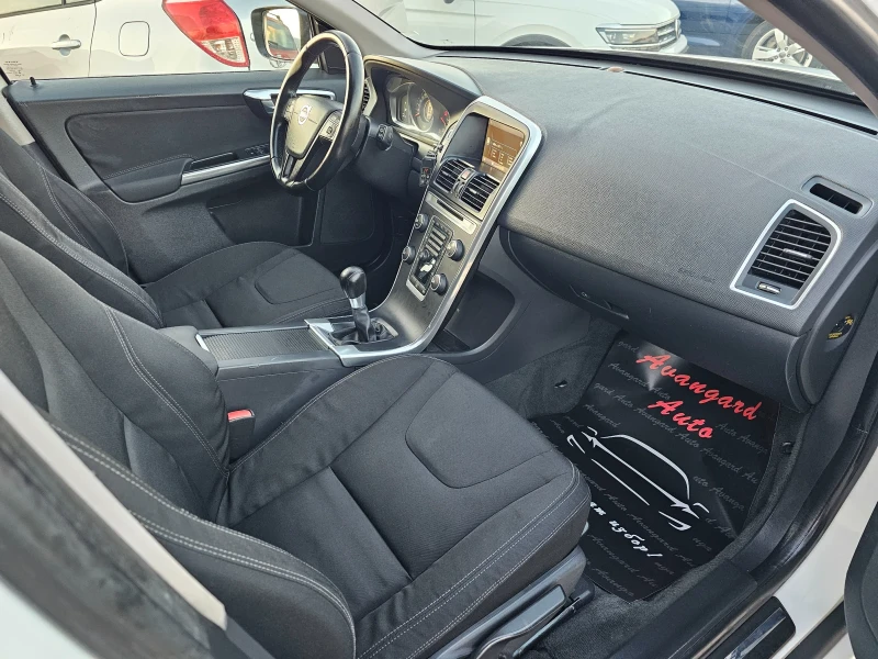 Volvo XC60 2.0D, 163к.с., снимка 9 - Автомобили и джипове - 53447884
