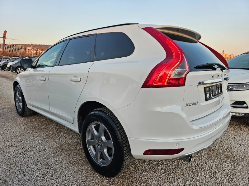 Volvo XC60 2.0D, 163к.с., снимка 6 - Автомобили и джипове - 53447884