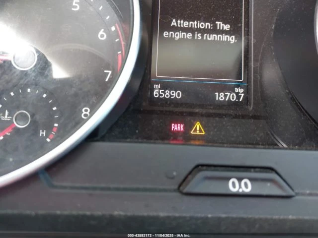 VW Tiguan 2.0T S, снимка 16 - Автомобили и джипове - 53141682