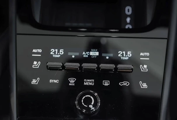 Porsche Cayenne Turbo E-Hybrid = Sport Design = Гаранция, снимка 8 - Автомобили и джипове - 54125882