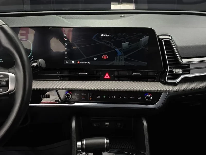 Kia Sportage 2.0 CRDi 4WD, снимка 13 - Автомобили и джипове - 54276393