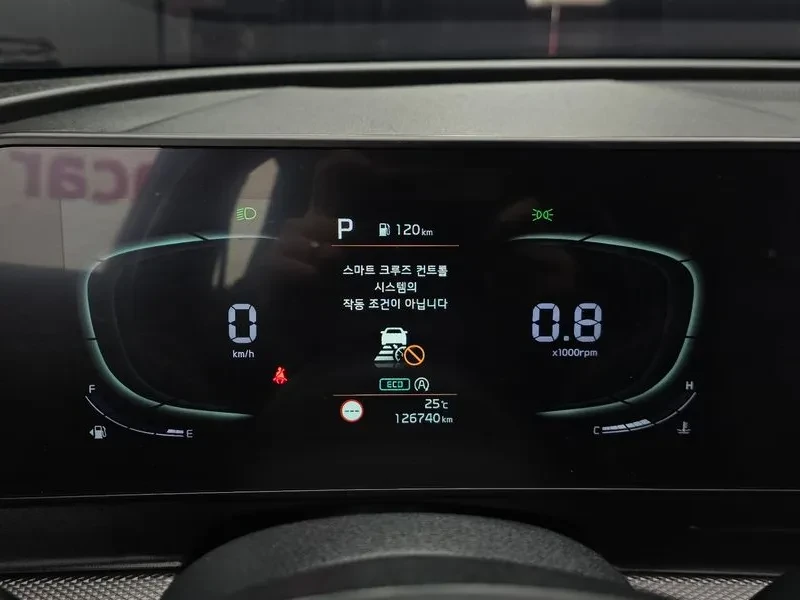 Kia Sportage 2.0 CRDi 4WD, снимка 8 - Автомобили и джипове - 54276393