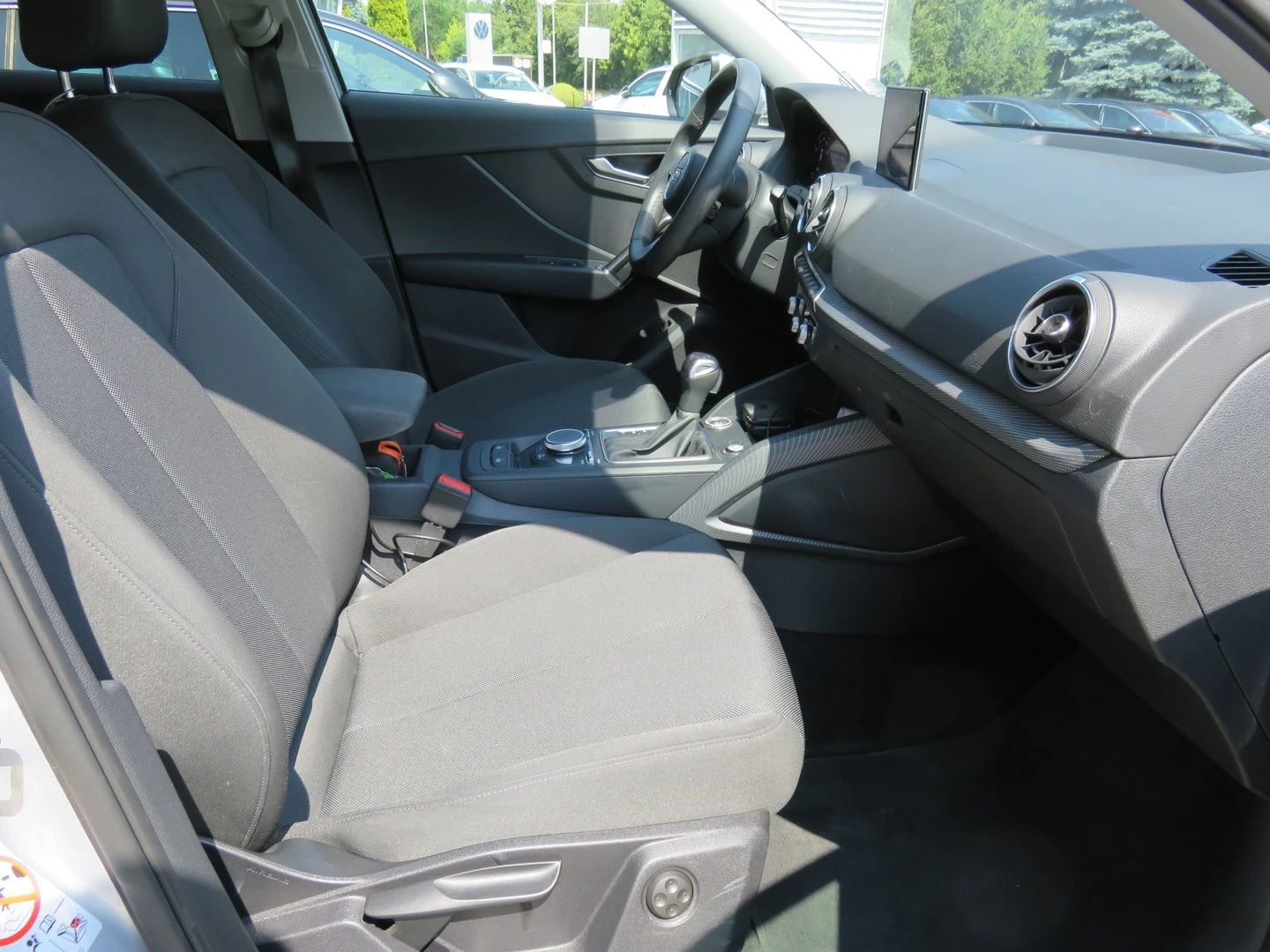 Audi Q2 Advanced 35 TFSI, снимка 5 - Автомобили и джипове - 50067165