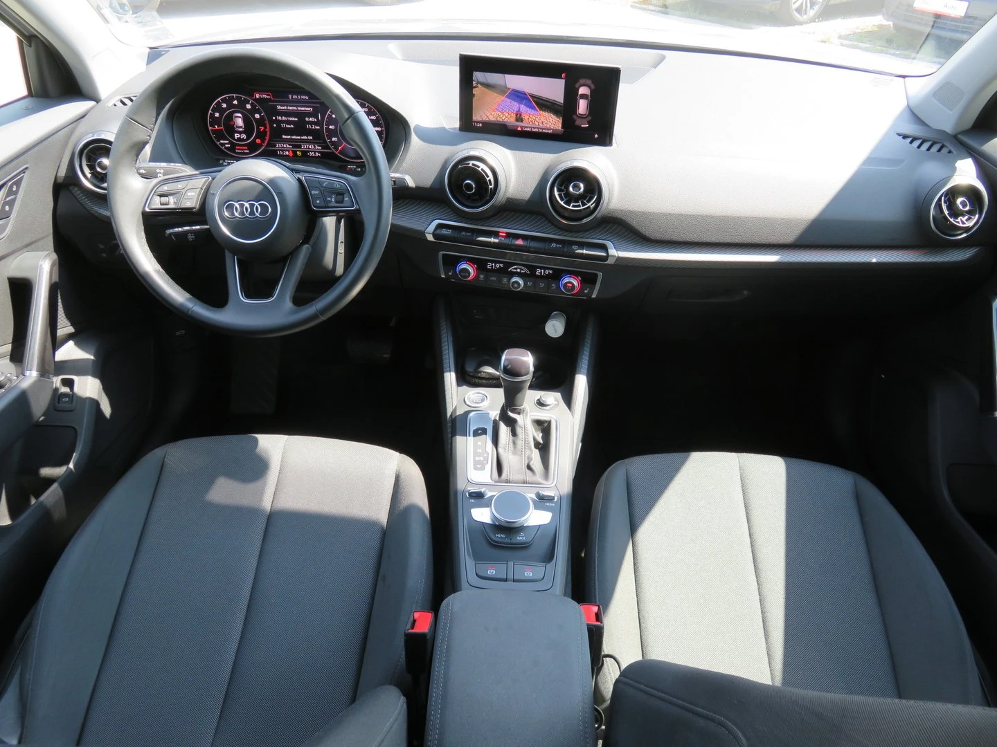 Audi Q2 Advanced 35 TFSI, снимка 6 - Автомобили и джипове - 50067165