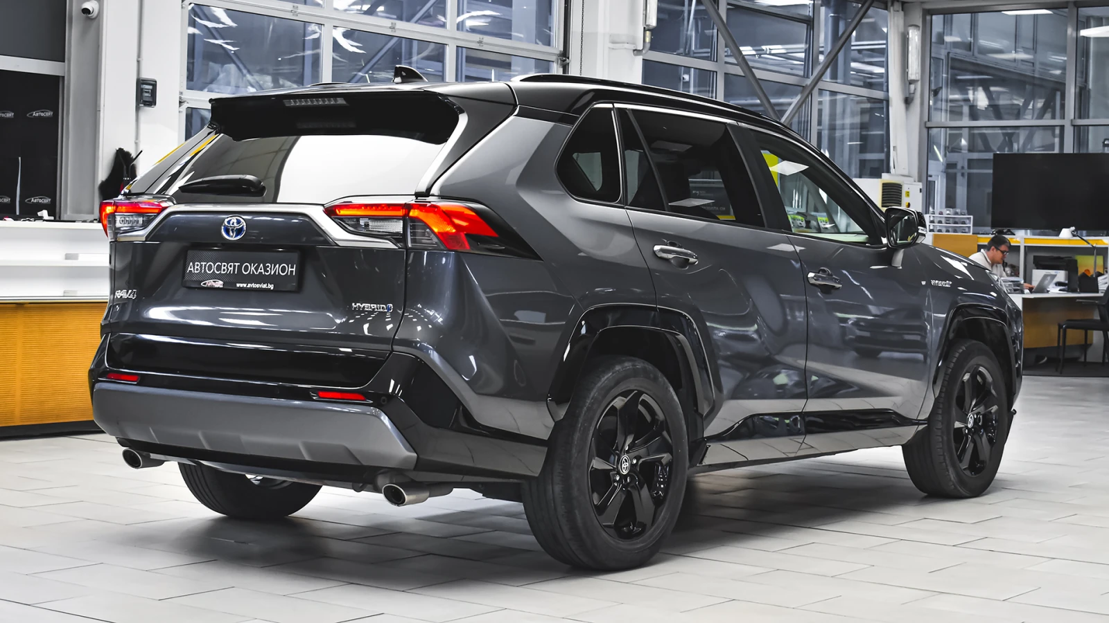 Toyota Rav4 2.5 Hybrid Style 4x4 Automatic - изображение 6