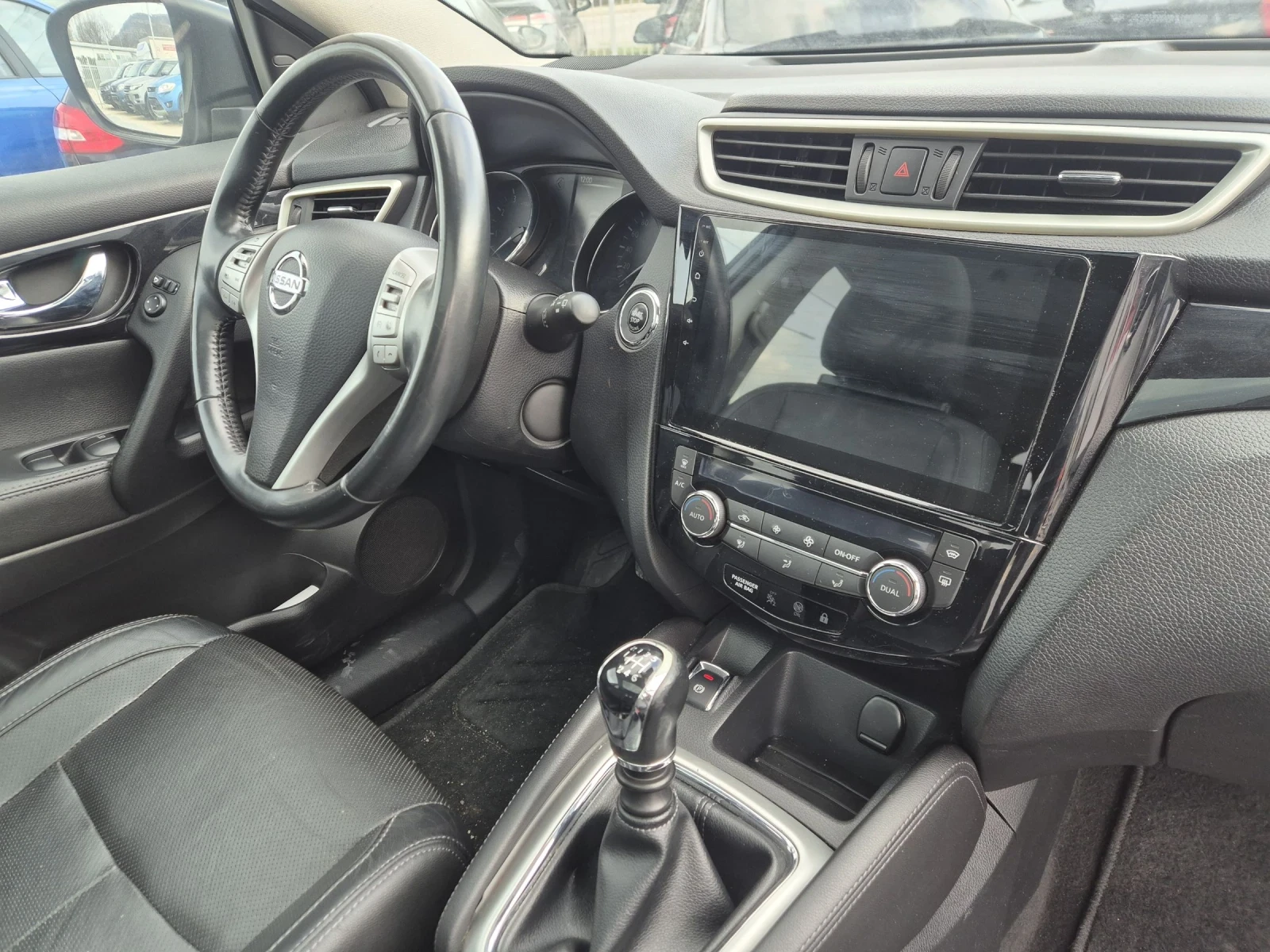 Nissan Qashqai 1.2i | Mobile.bg � ����������� 10