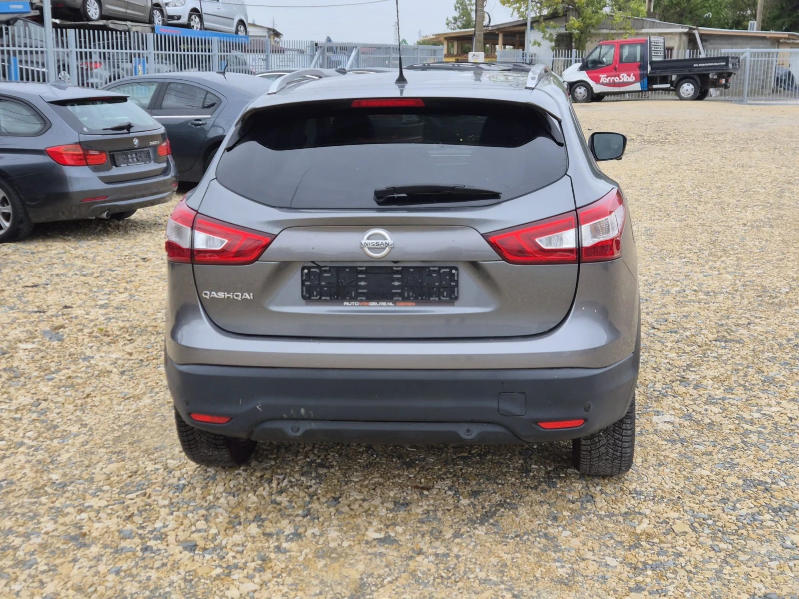 Nissan Qashqai 1.6i - изображение 4