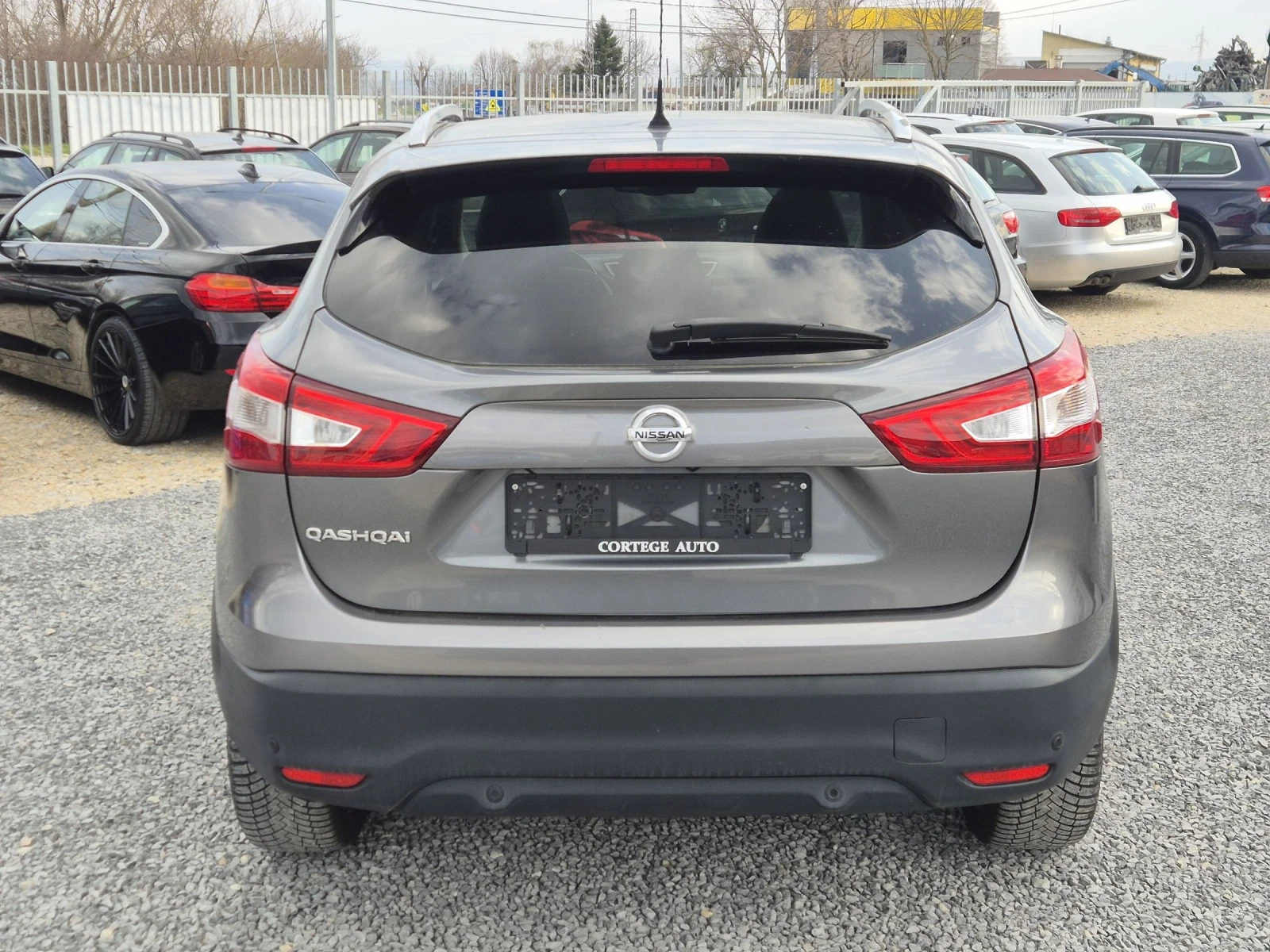 Nissan Qashqai 1.2i | Mobile.bg � ����������� 5