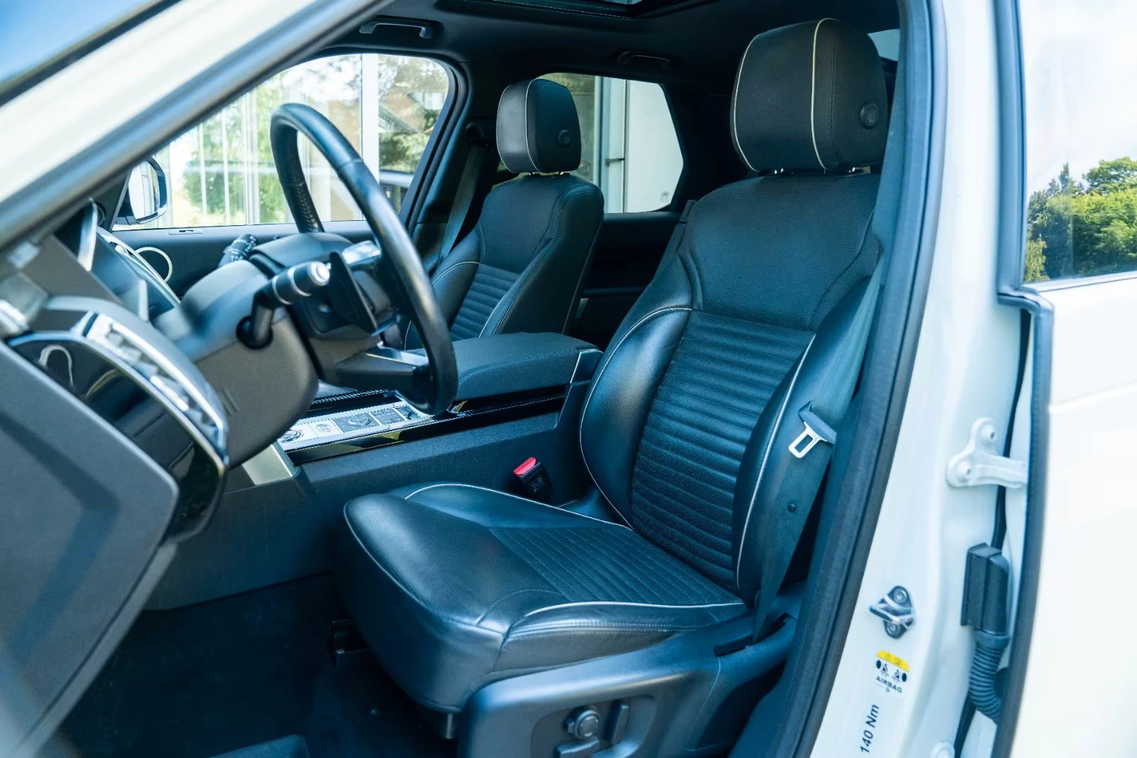 Land Rover Discovery SD4/241HP/HSE/PANO/NAVI/DIGITAL/746v | Mobile.bg   11