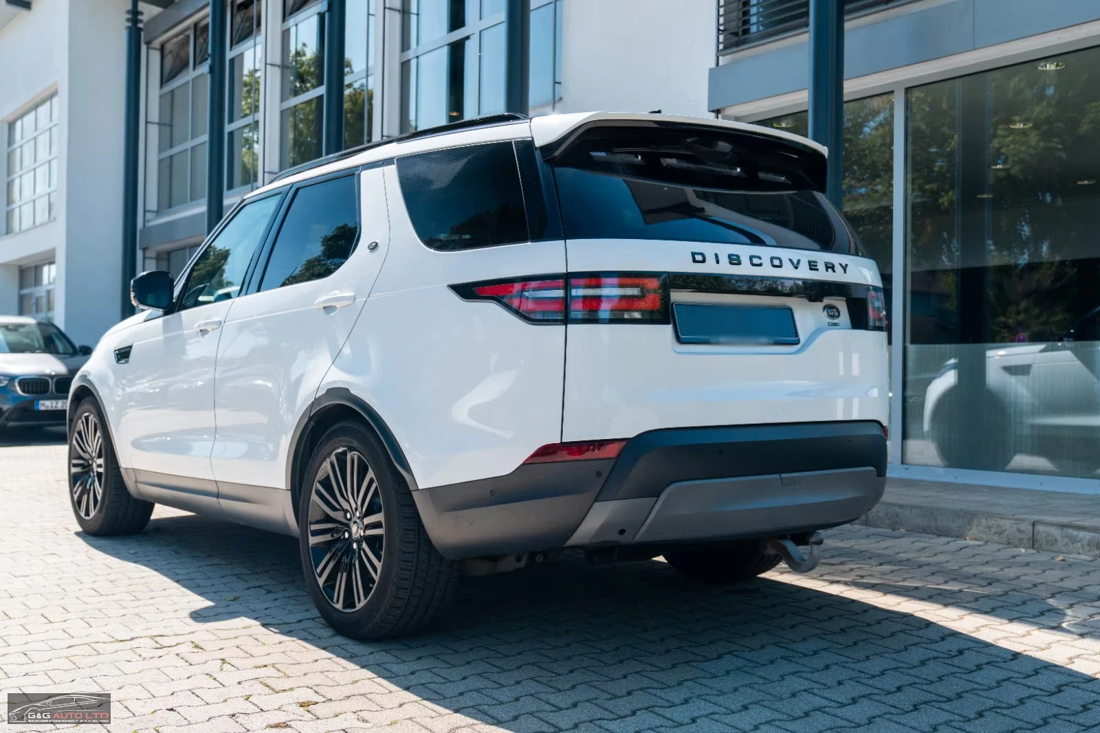 Land Rover Discovery SD4/241HP/HSE/PANO/NAVI/DIGITAL/746v - изображение 4