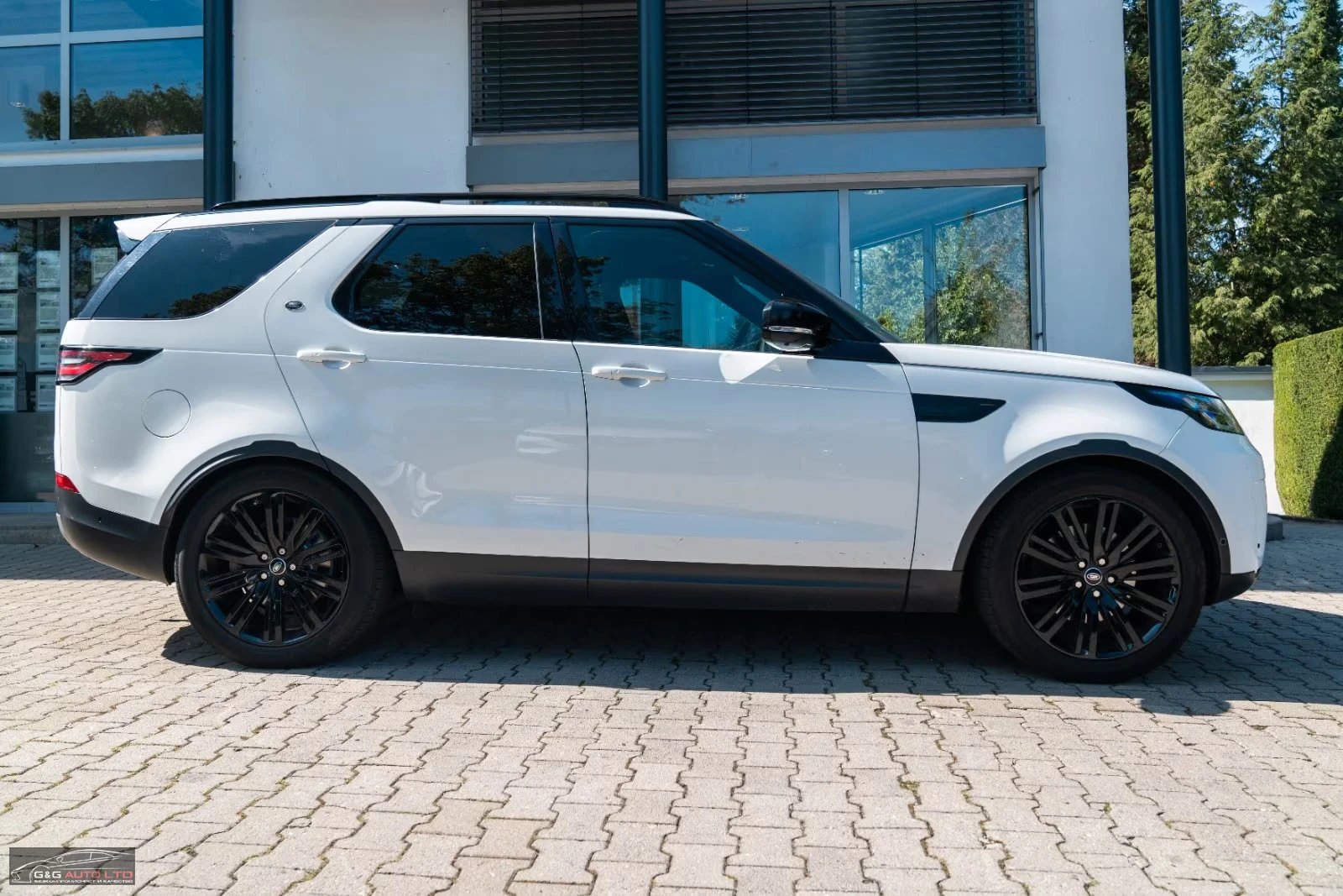Land Rover Discovery SD4/241HP/HSE/PANO/NAVI/DIGITAL/746v - изображение 6