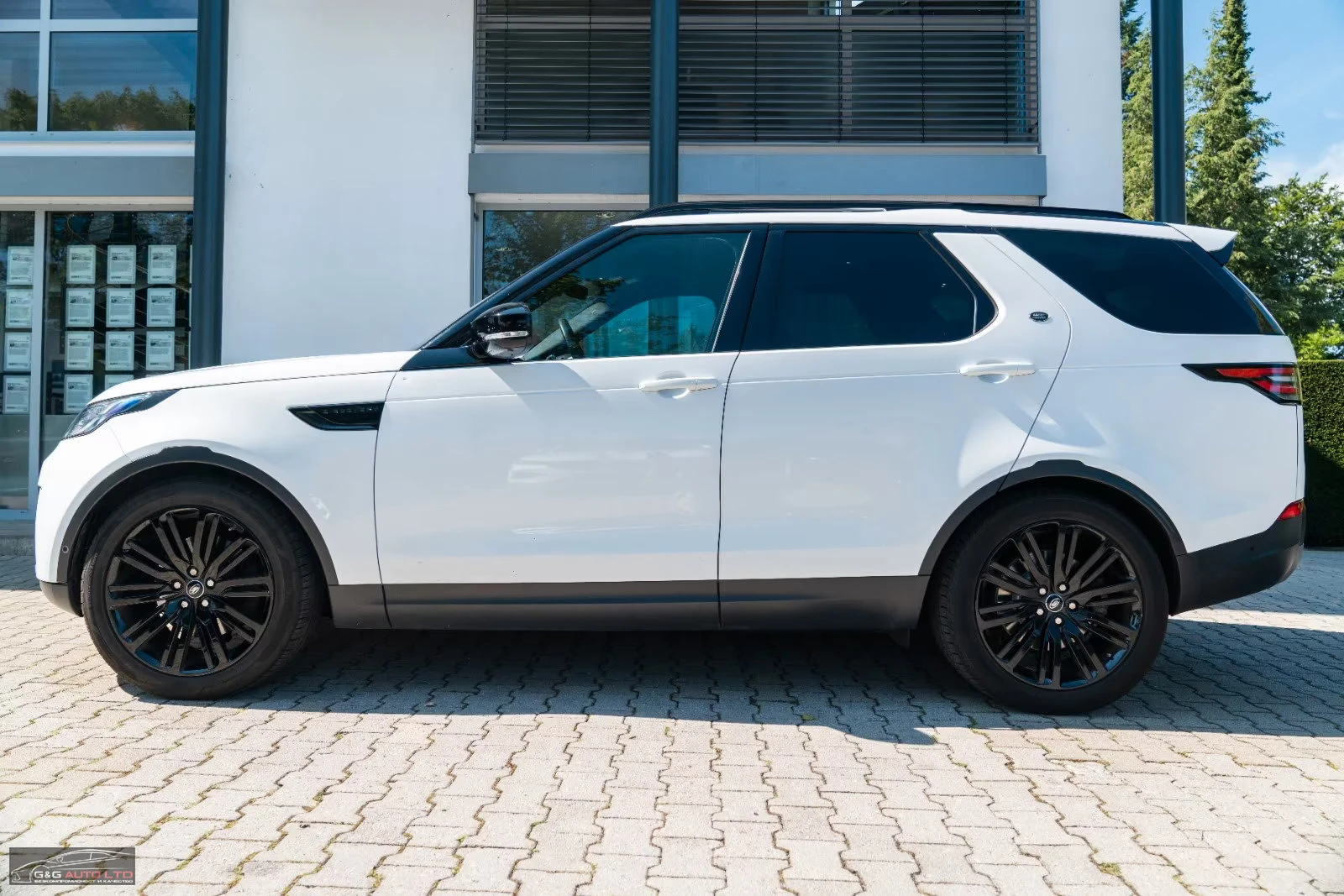 Land Rover Discovery SD4/241HP/HSE/PANO/NAVI/DIGITAL/746v - изображение 3