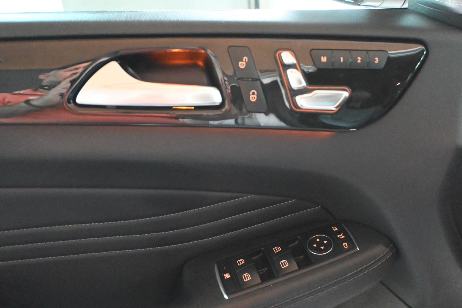 Mercedes-Benz GLE 43 AMG, снимка 6 - Автомобили и джипове - 53902610