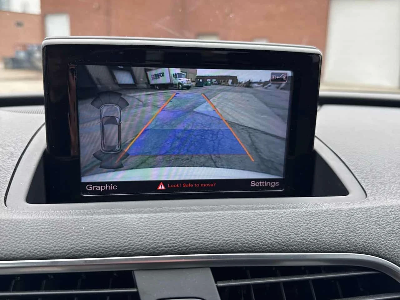 Audi Q3 * Progressiv * CARFAX * 2 КЛЮЧА * ПАНО * KEYLESS, снимка 10 - Автомобили и джипове - 54152985