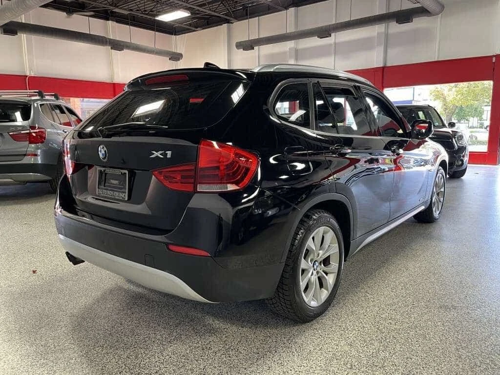 BMW X1 * 28i/X DRIVE/PANO ROOF/BLUETOOTH/ HEATED SEATS * , снимка 4 - Автомобили и джипове - 54894691
