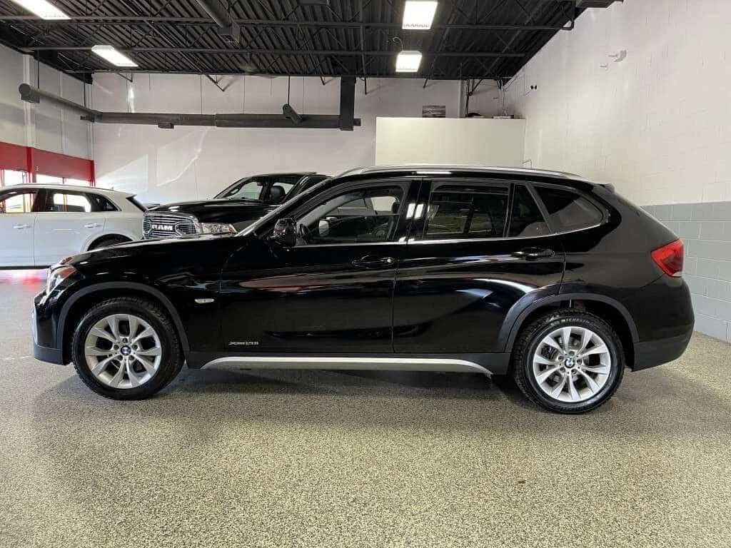 BMW X1 * 28i/X DRIVE/PANO ROOF/BLUETOOTH/ HEATED SEATS * , снимка 6 - Автомобили и джипове - 54894691