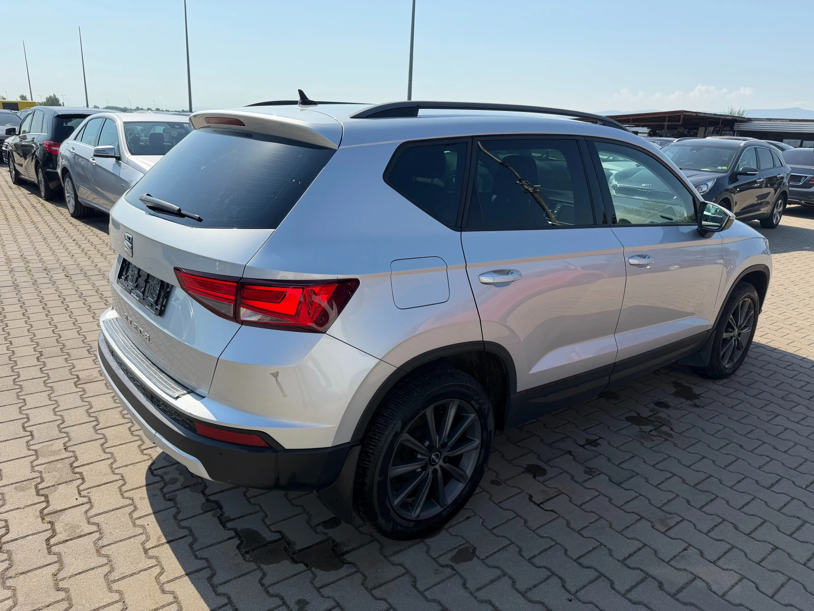 Seat Ateca 1.6TDI NAVI EURO 6, снимка 6 - Автомобили и джипове - 55101385