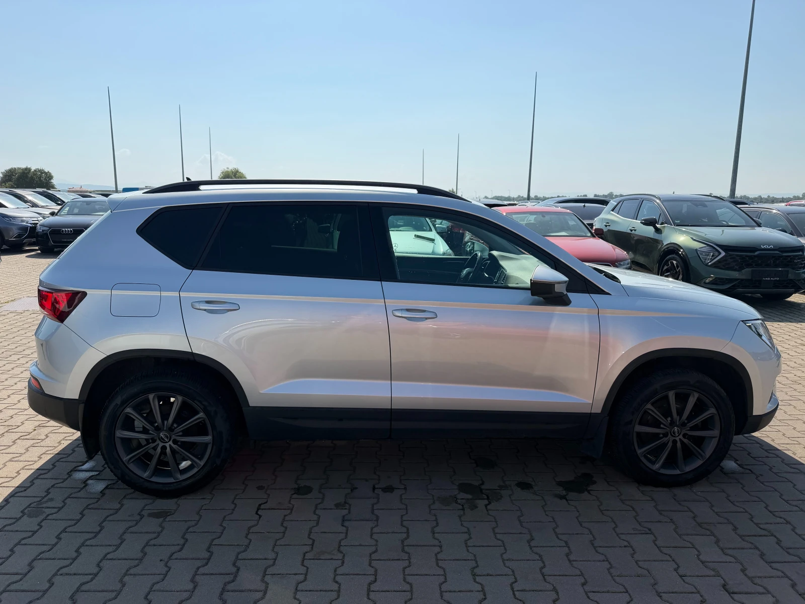 Seat Ateca 1.6TDI NAVI EURO 6, снимка 5 - Автомобили и джипове - 55101385