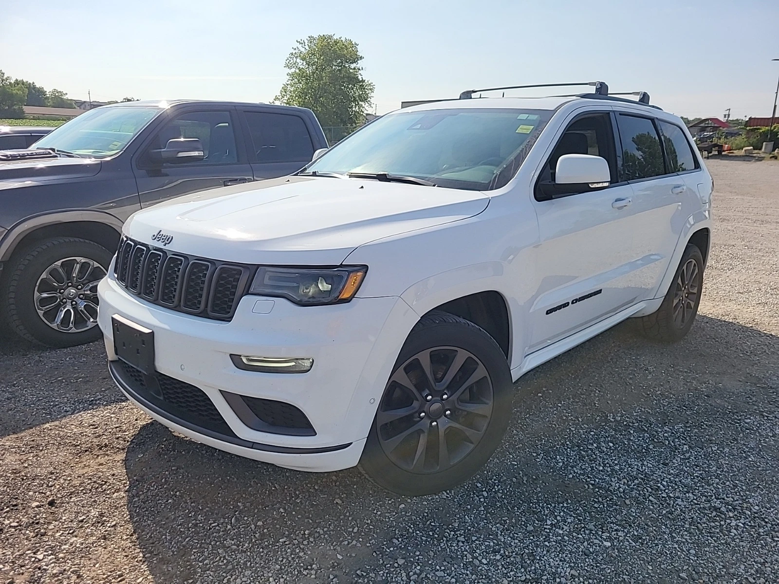 Jeep Grand cherokee HIGH ALTITUDE * 5.7 HEMI * AWD * CARFAX * , снимка 1 - Автомобили и джипове - 55338425