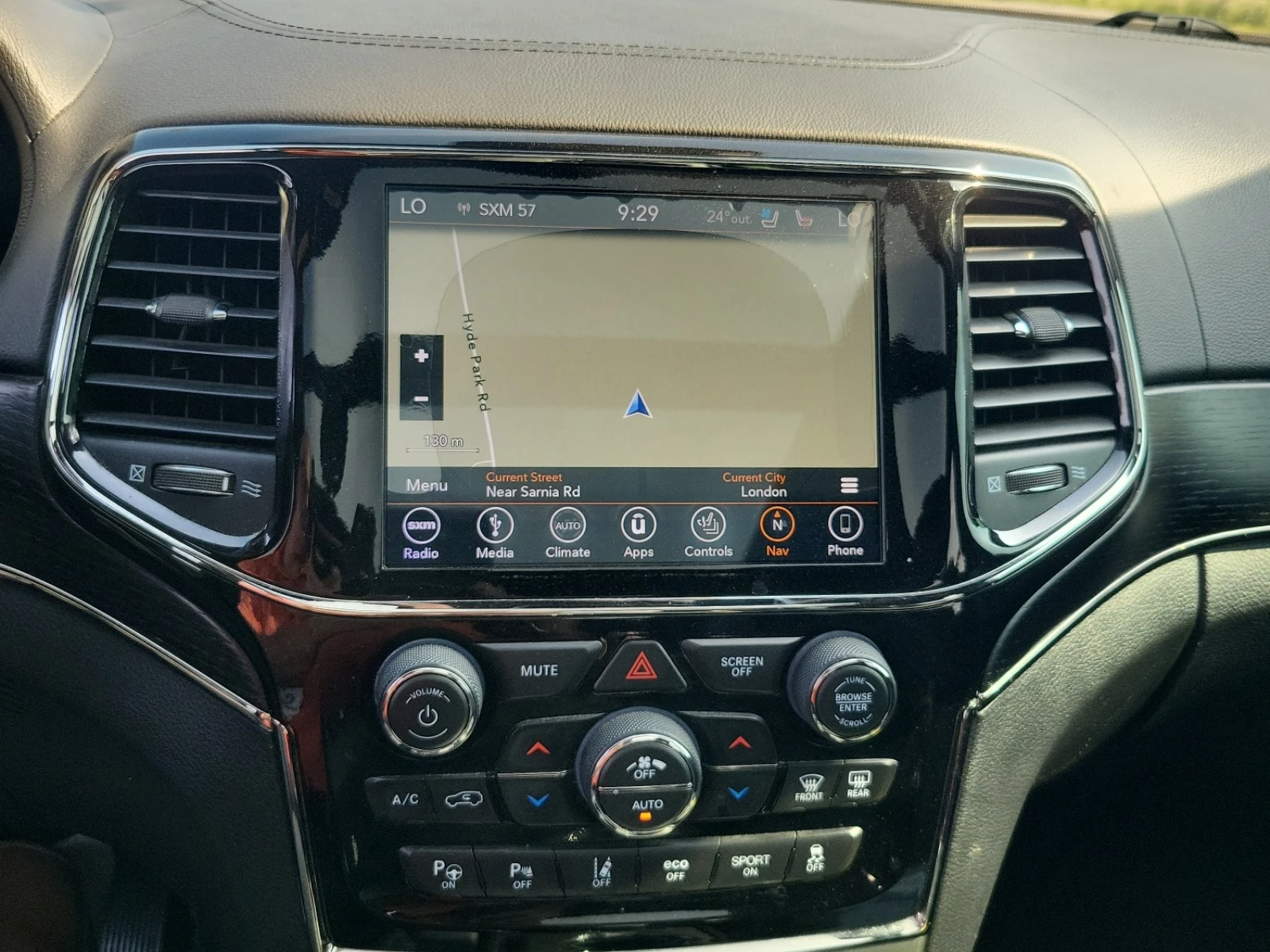 Jeep Grand cherokee HIGH ALTITUDE * 5.7 HEMI * AWD * CARFAX * , снимка 8 - Автомобили и джипове - 55338425