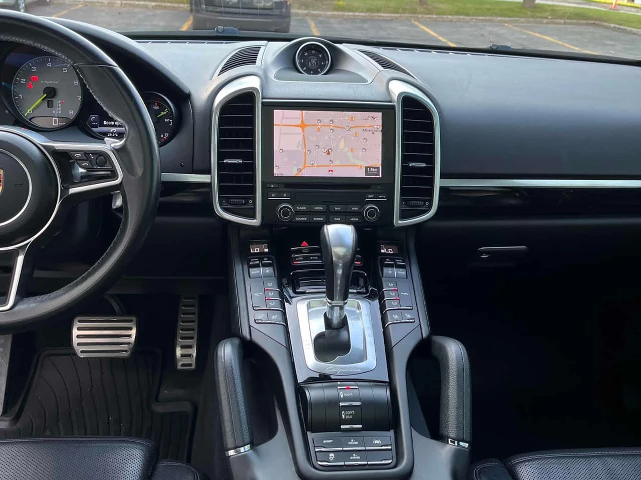 Porsche Cayenne * S E Hybrid * ЛИЦЕНЗИРАН ДИЛЪР * CARFAX, снимка 9 - Автомобили и джипове - 55579318
