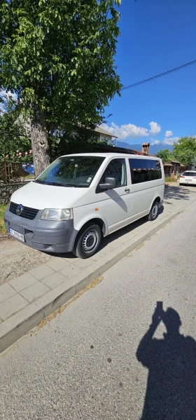     VW Caravelle