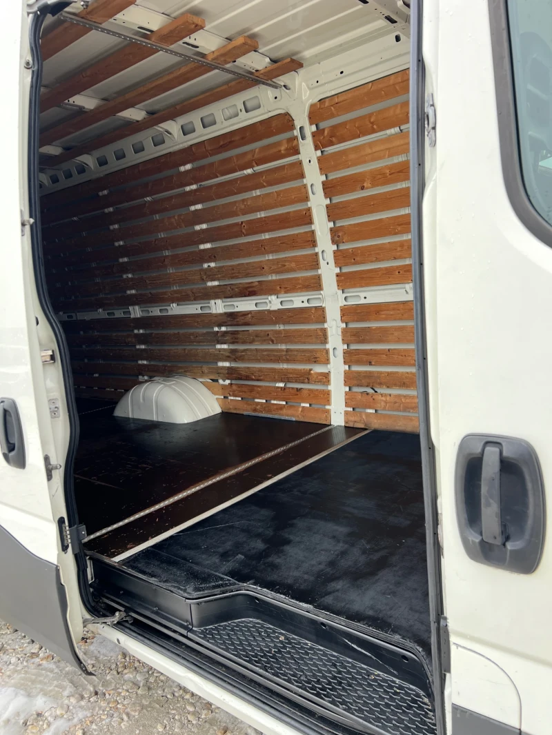 Iveco 35c15 ДЪЛЖИНА 5.10 М - EURO 6 - КЛИМАТРОНИК, снимка 13 - Бусове и автобуси - 53237400