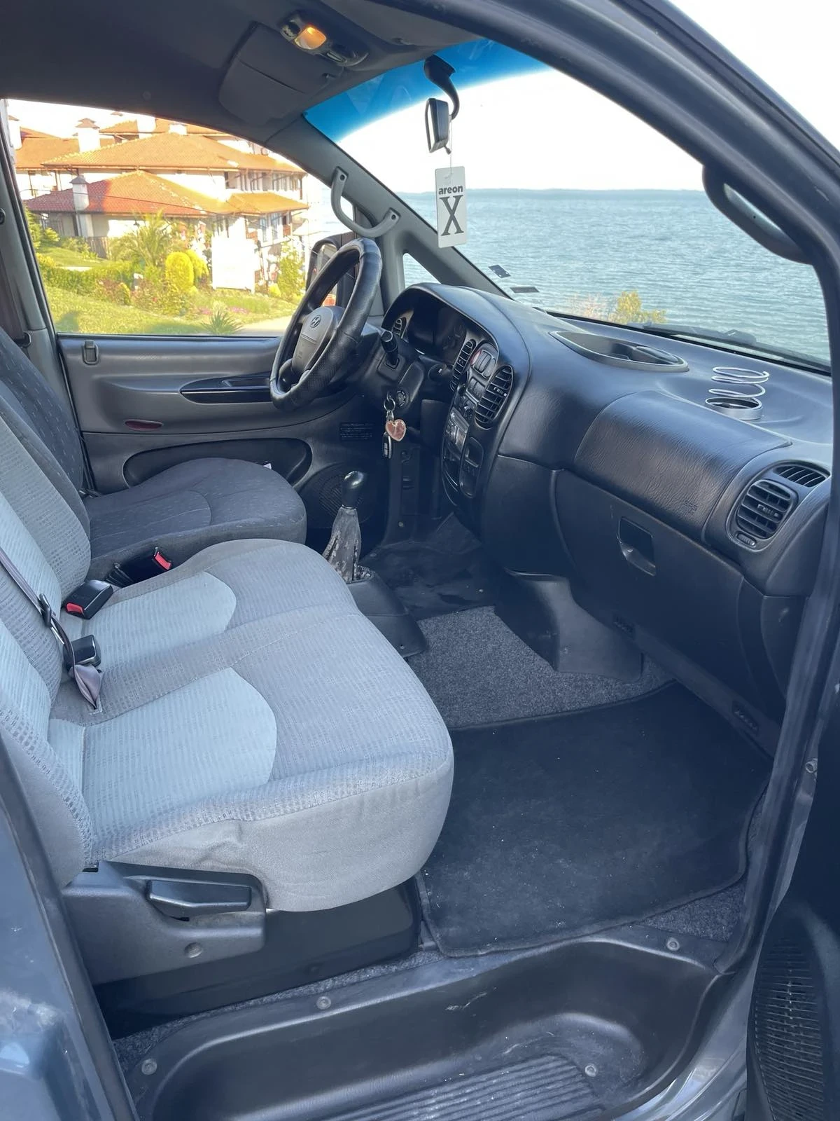 Hyundai H1 2.5 TD - изображение 7