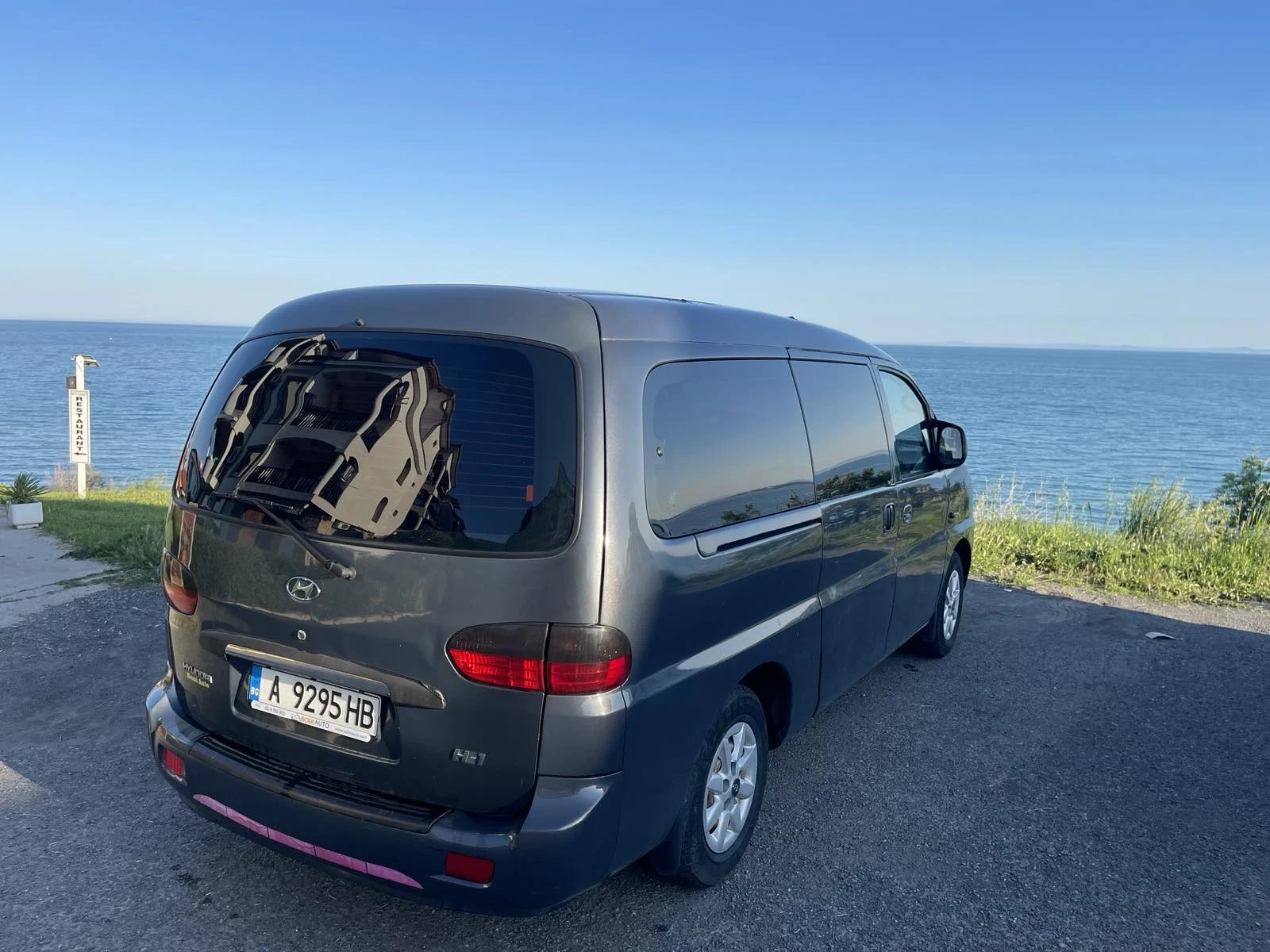 Hyundai H1 2.5 TD - изображение 9
