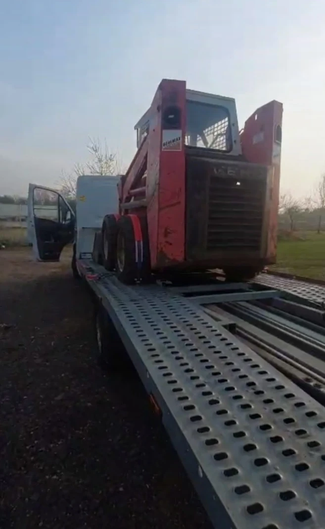 Мини челни товарачи GEHL Sl4610, снимка 3 - Индустриална техника - 54085702