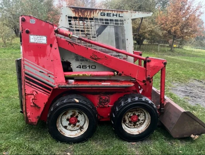 Мини челни товарачи GEHL Sl4610, снимка 8 - Индустриална техника - 54085702