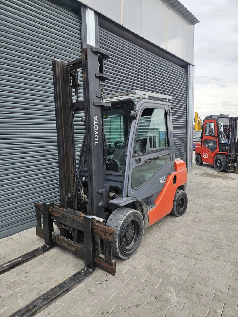 Мотокар Toyota SFD30F дизел 3т, снимка 6 - Индустриална техника - 53562848