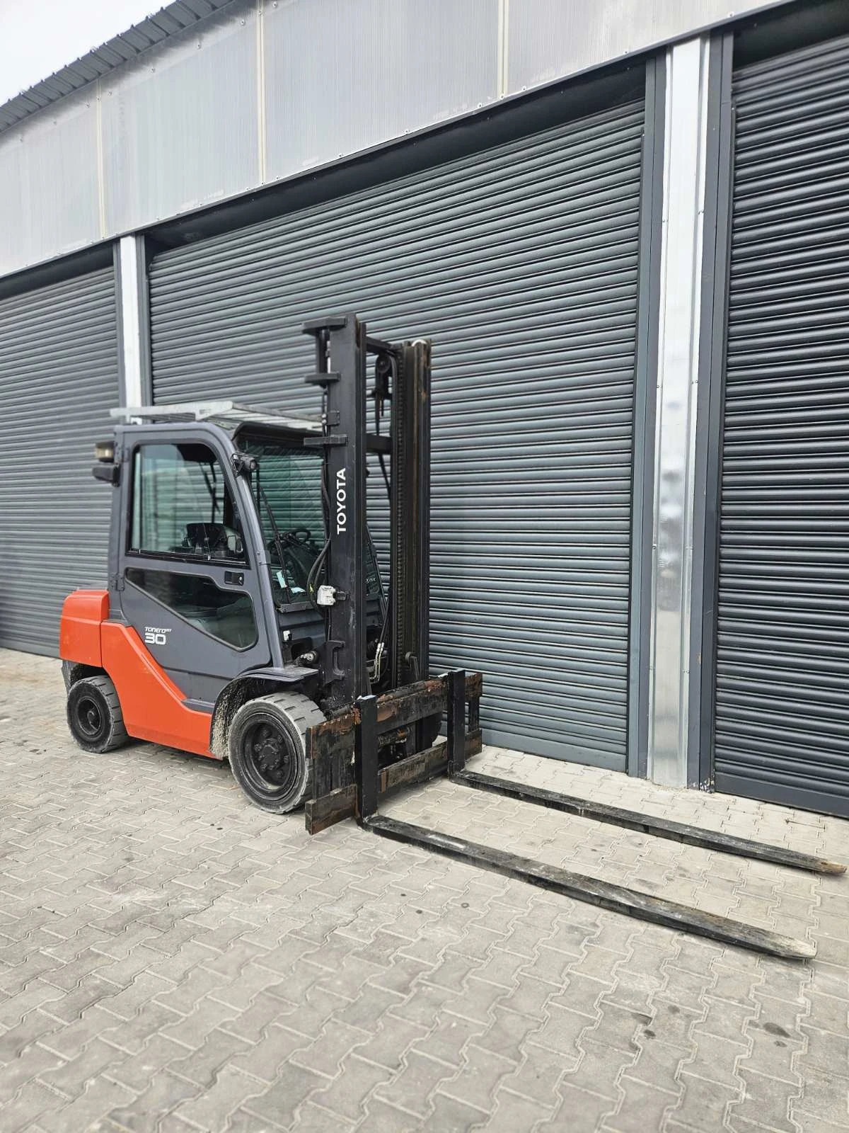 ������� Toyota SFD30F ����� 3� | Mobile.bg � ����������� 1