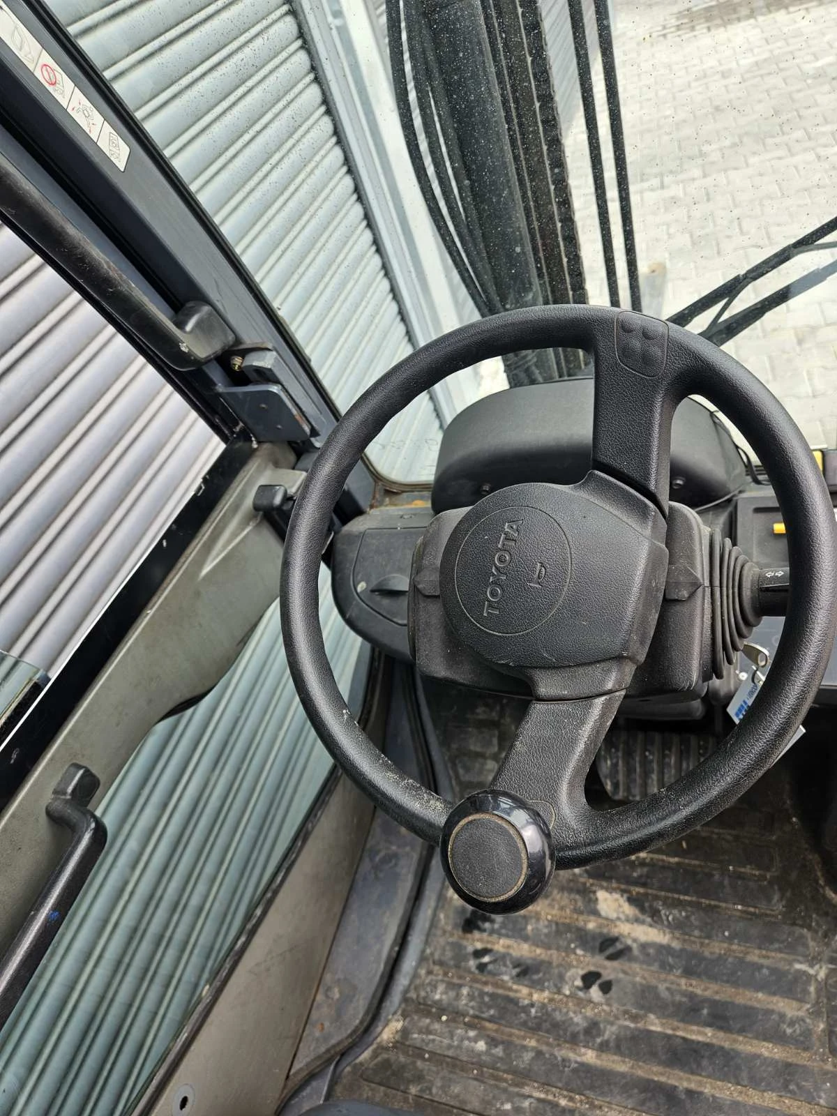 ������� Toyota SFD30F ����� 3� | Mobile.bg � ����������� 12